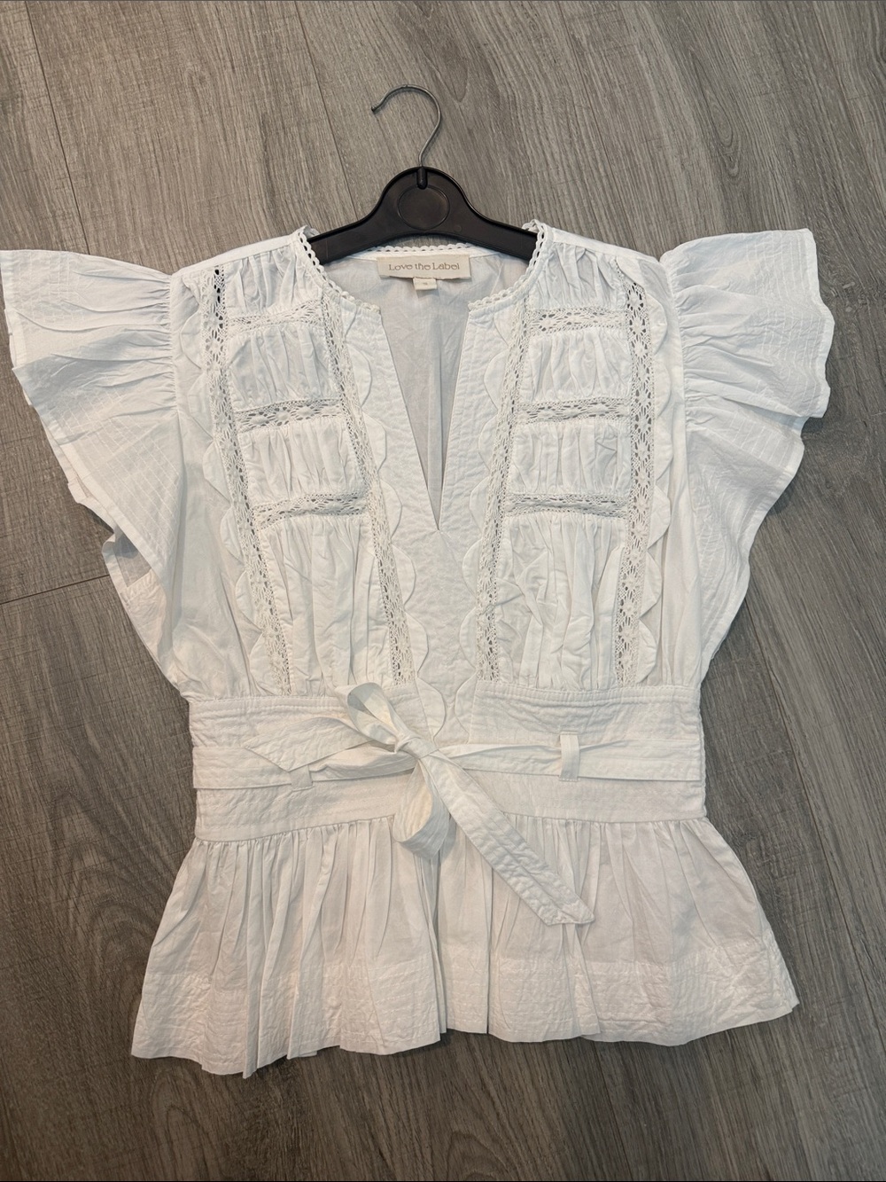 Love the label white cotton v neck  peplum top size S Only worn once. Like new! - Picture 2 of 4